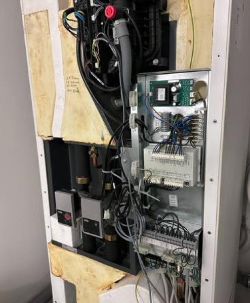 Galeriebild b2RhUIc3q4.jpg