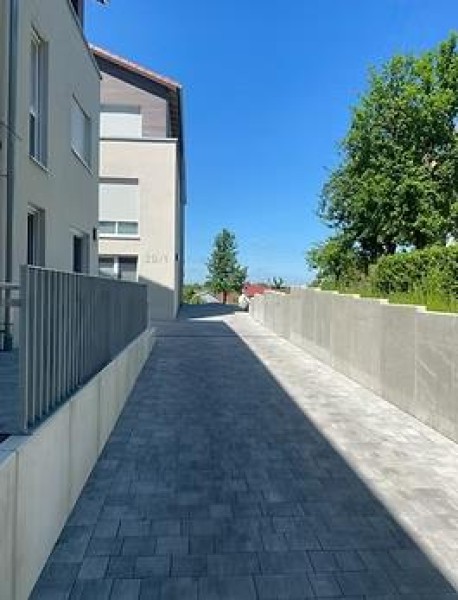 Galeriebild ogQwx1somV.jpg