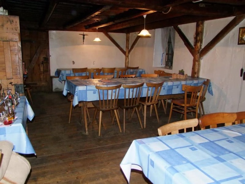 Galeriebild EM53jYjNIM.jpg